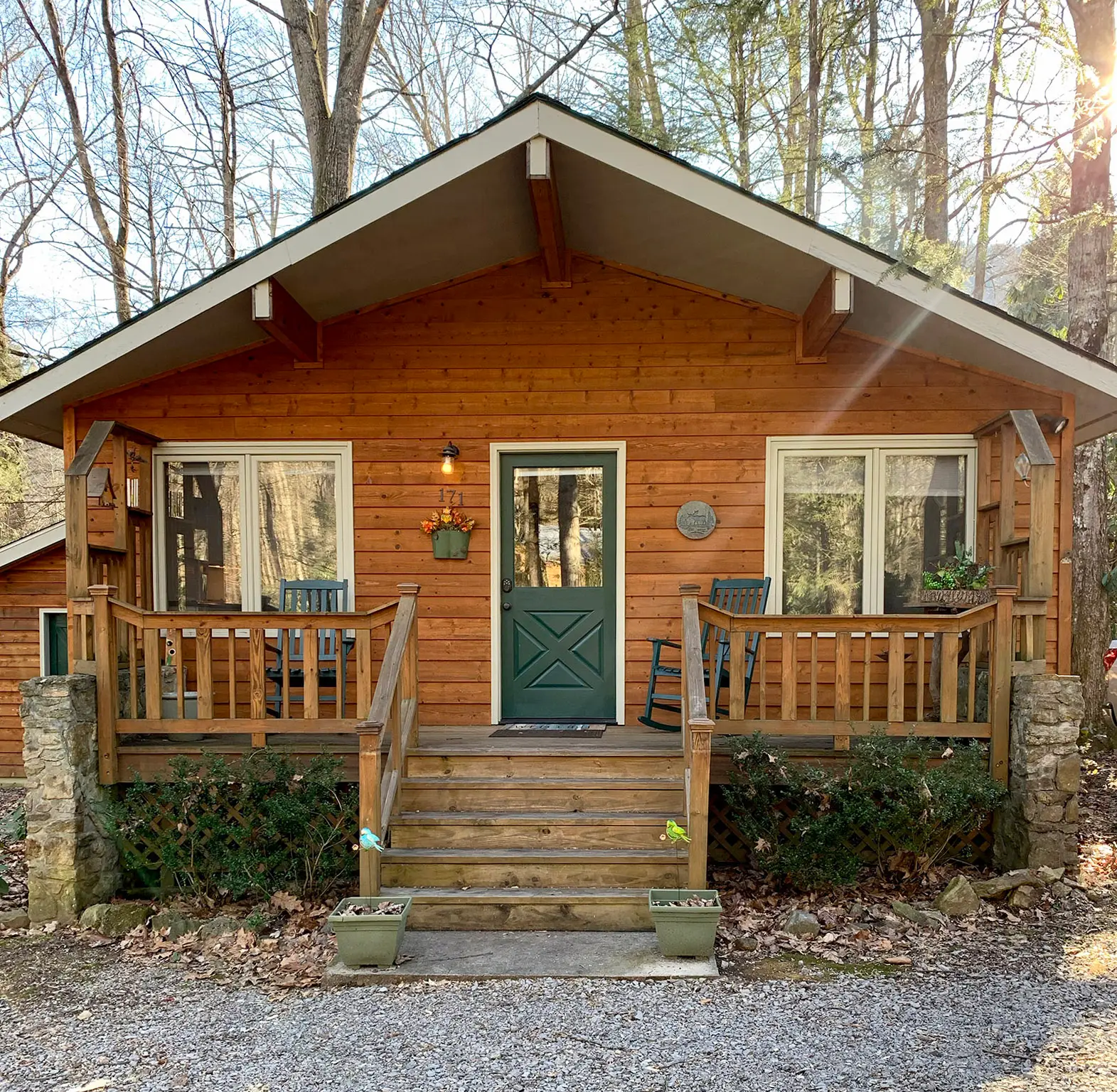 Maggie Valley Creekside Cabins in Western NC